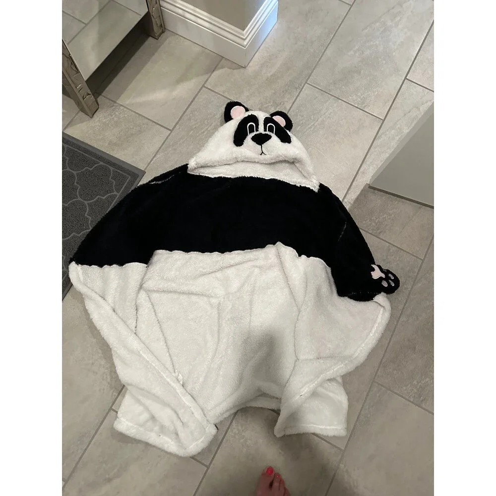 Like new kids panda hooded blanket